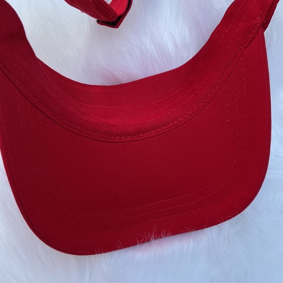 New GUESS Women’s Visor - Picture 4 of 4